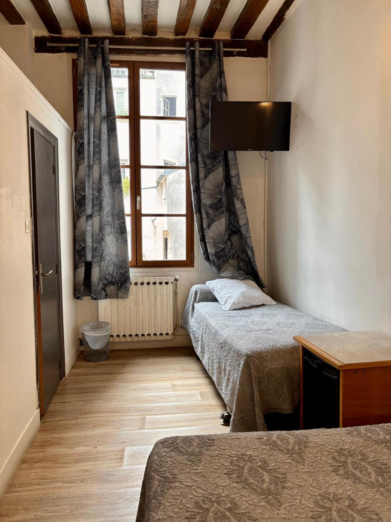 Hotel Des Fontaines Paryż Zewnętrze zdjęcie